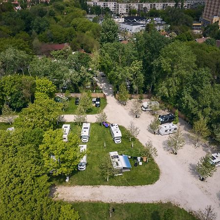 Arena Kemping & Vendeghaz Hotel Budapest Bagian luar foto