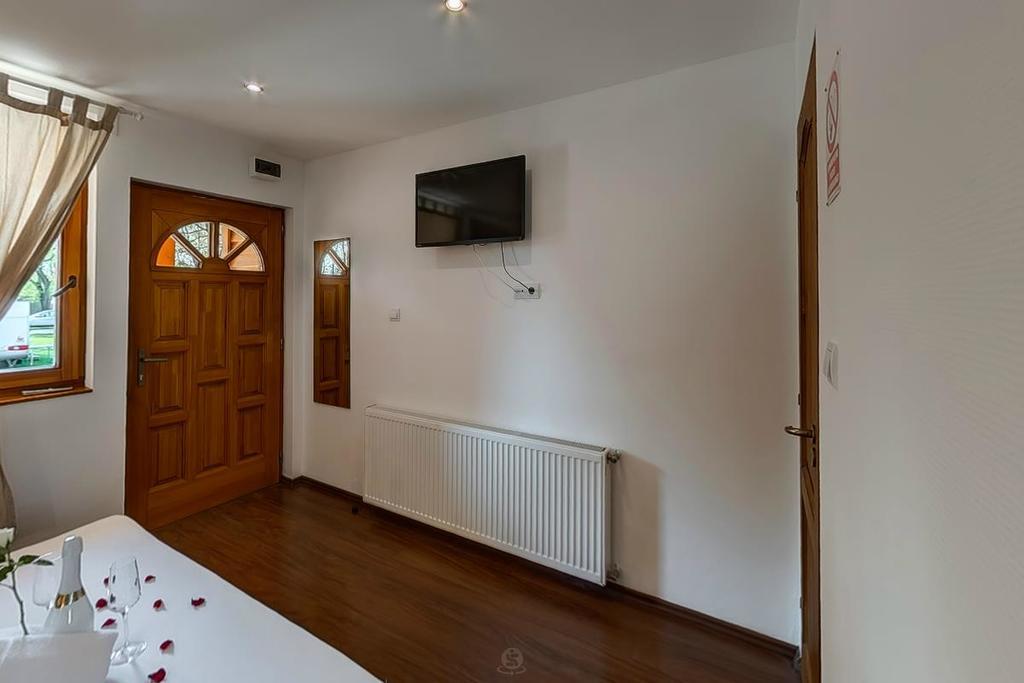 Arena Kemping & Vendeghaz Hotel Budapest Bagian luar foto